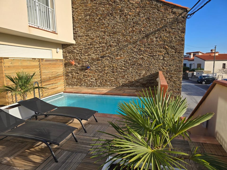 Solarium, Mountain view, Swimming pool