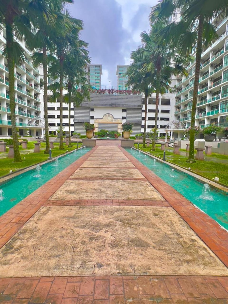 Property building, Day, Aqua park, Pool view, Swimming pool, Swimming pool