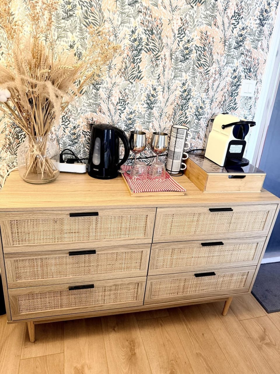 Coffee/tea facilities