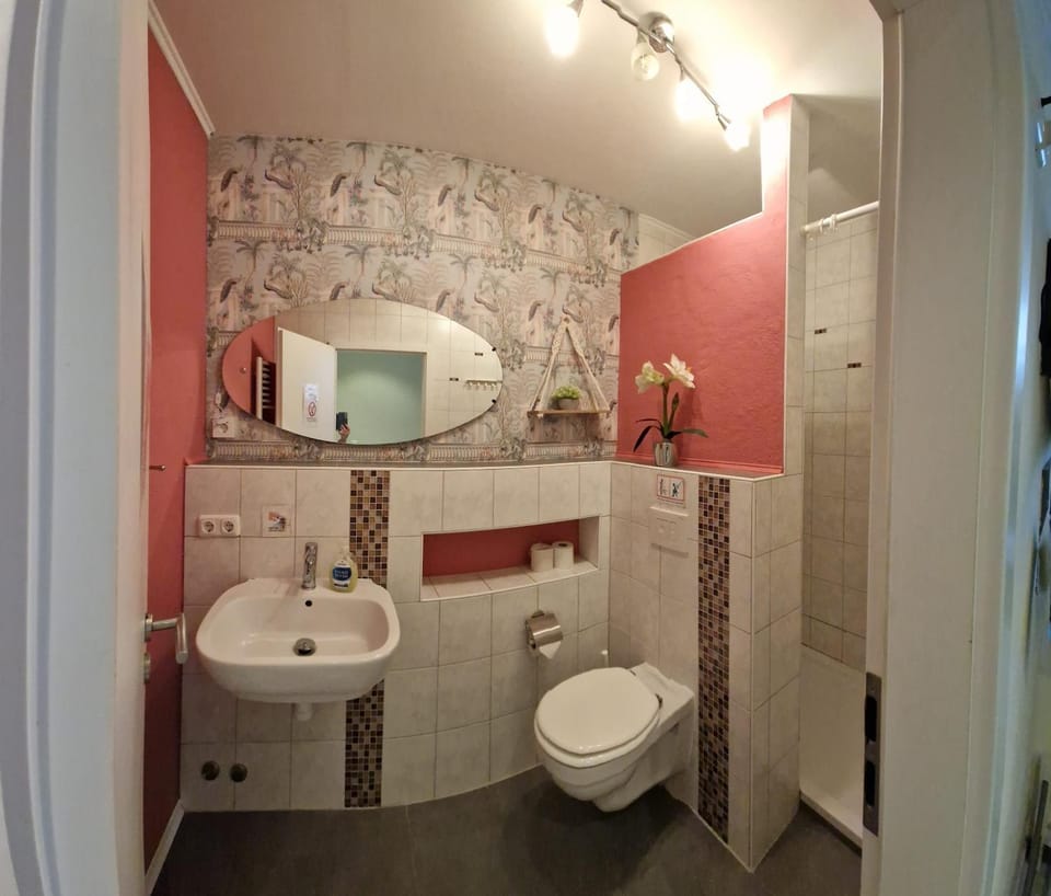 Shower, Toilet, Bathroom