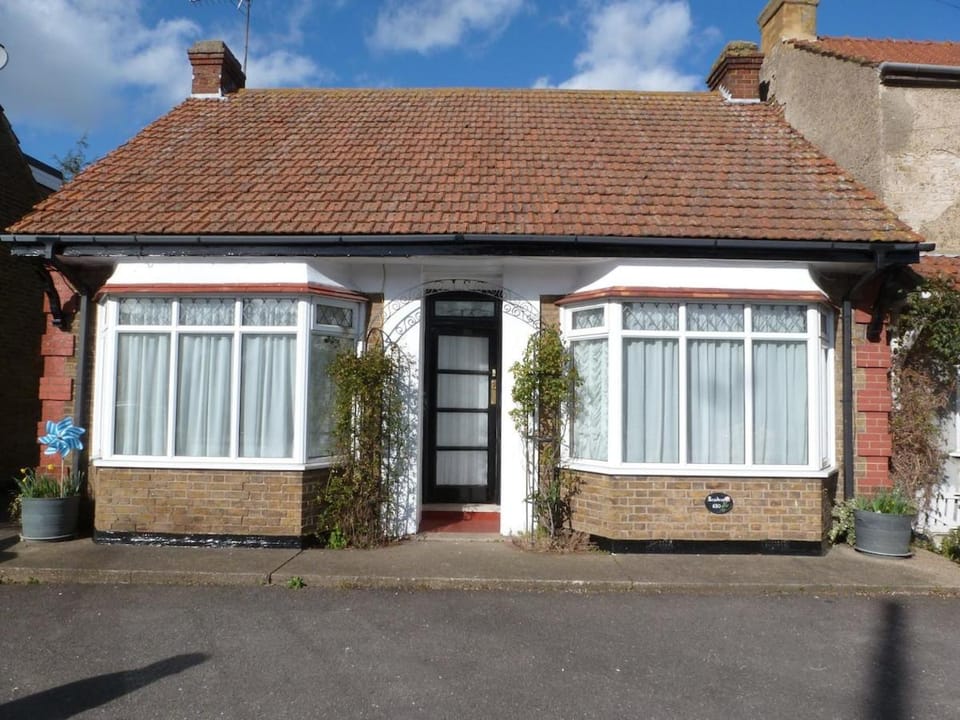 Beautiful 'Rose-Dene' with ample parking House in Borough of Swale