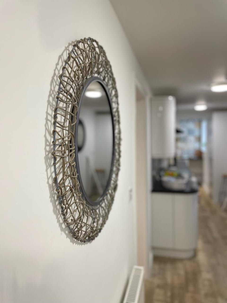 2 Bedroom Basement Apartment in Georgian Townhouse Apartment in Ryde