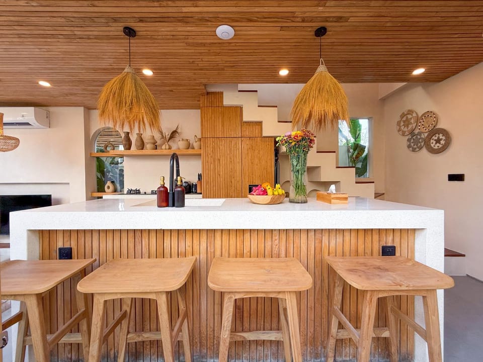 Casa Uluwatu - Coastal Rooftop Retreat in Uluwatu with Sea Views Apartment in Bali