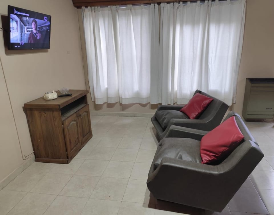 Communal lounge/ TV room, TV and multimedia, Living room