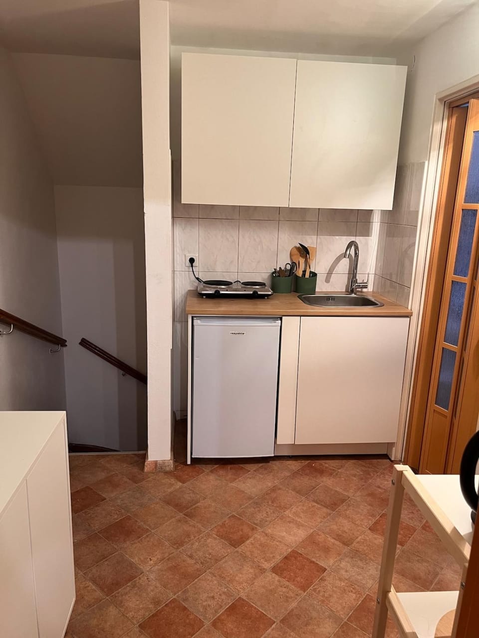 Restaurant/places to eat, stove