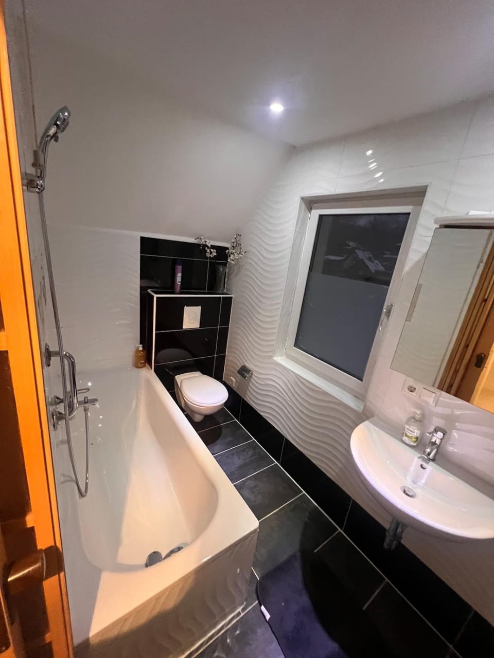 Toilet, Bathroom, Bath