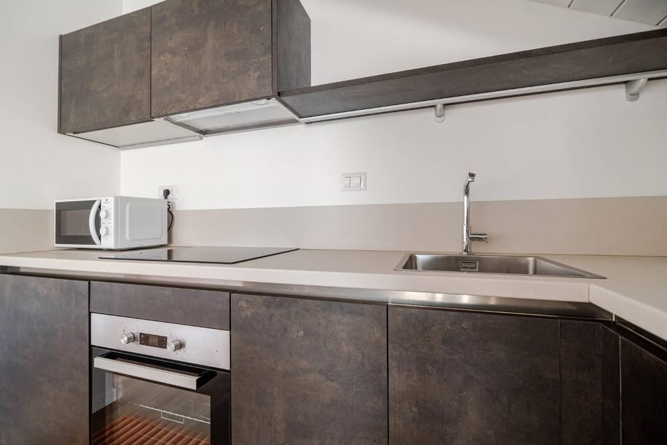 microwave, oven, kitchen
