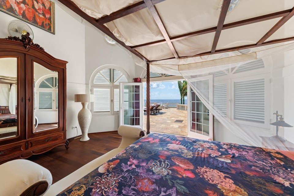 Bed, Natural landscape, View (from property/room), Bedroom, Sea view, wardrobe