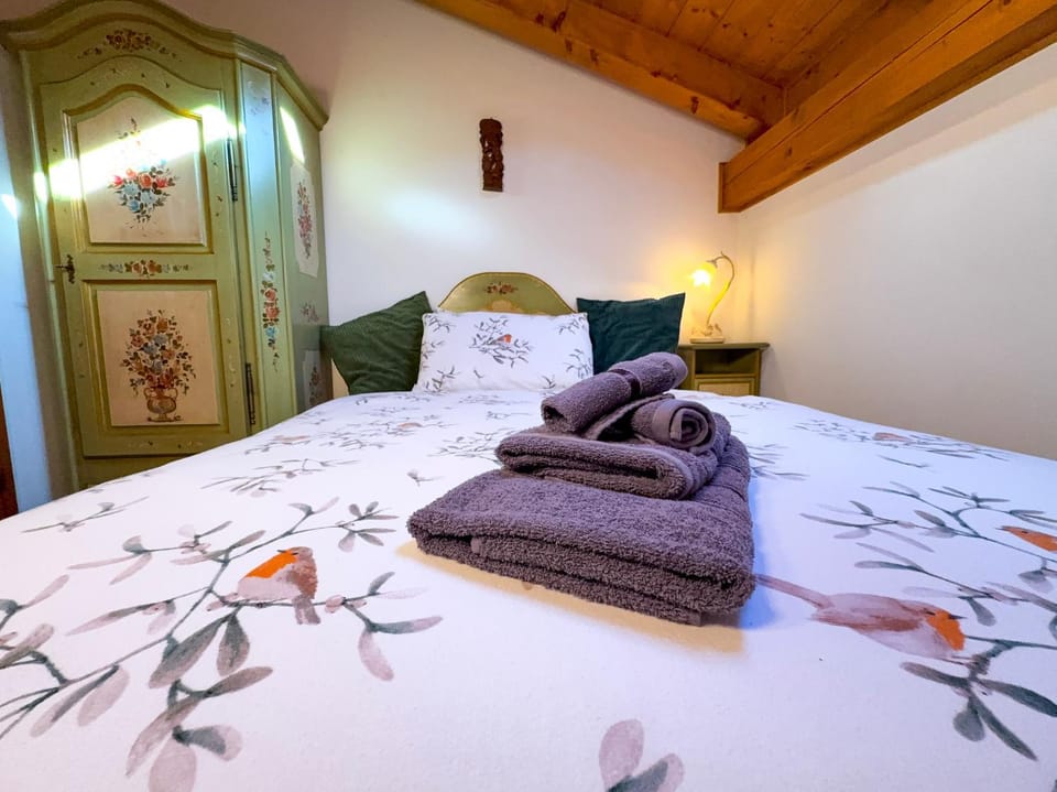 Bed, Photo of the whole room, Bedroom, towels, wardrobe