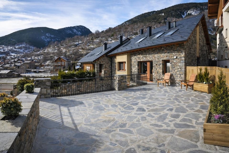 El Cau de l'Aina Apartment in Espot