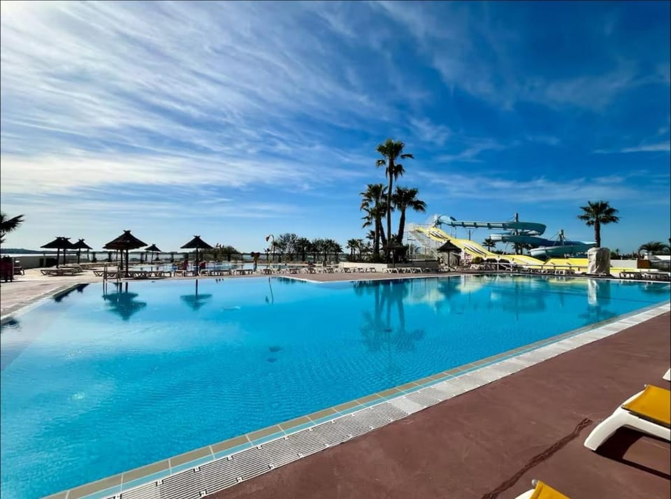 Aqua park, Swimming pool