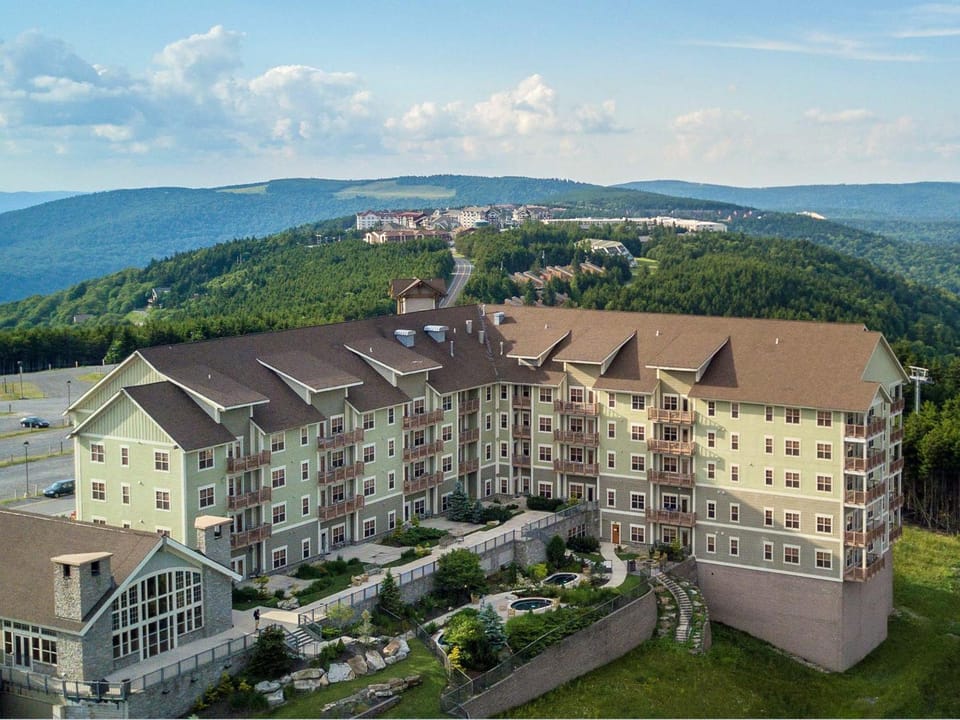 Property building, Spring, Day, Bird's eye view