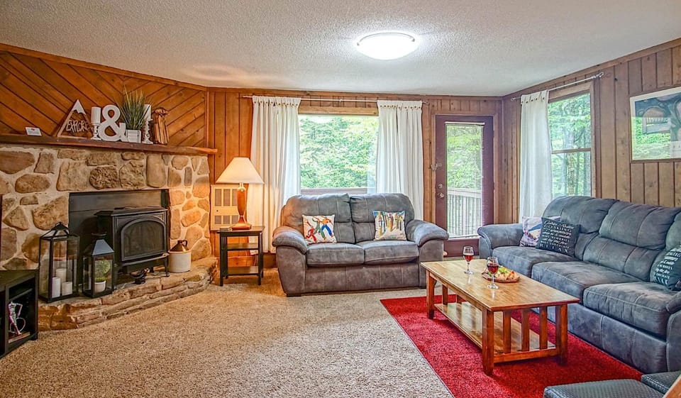 Living room, Seating area