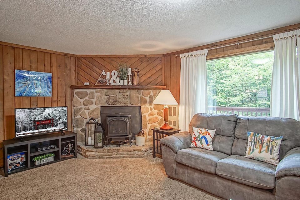 TV and multimedia, Living room, Seating area