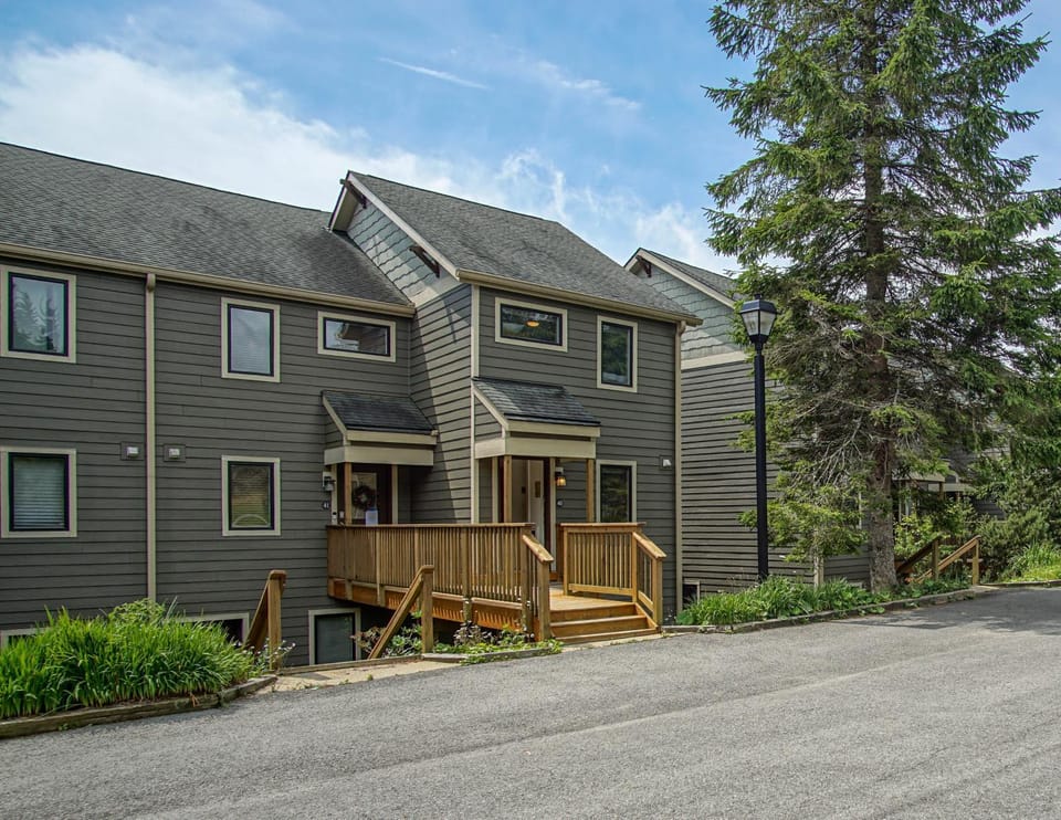 Property building, Day