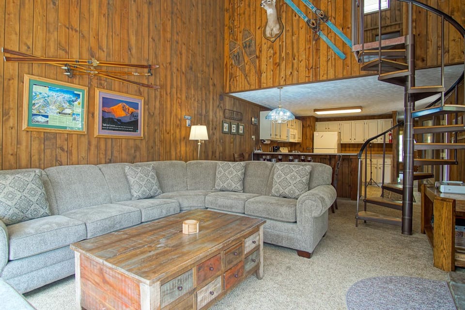 Living room, Seating area