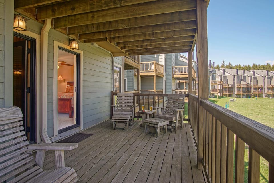 Property building, Patio, Day, View (from property/room), Balcony/Terrace