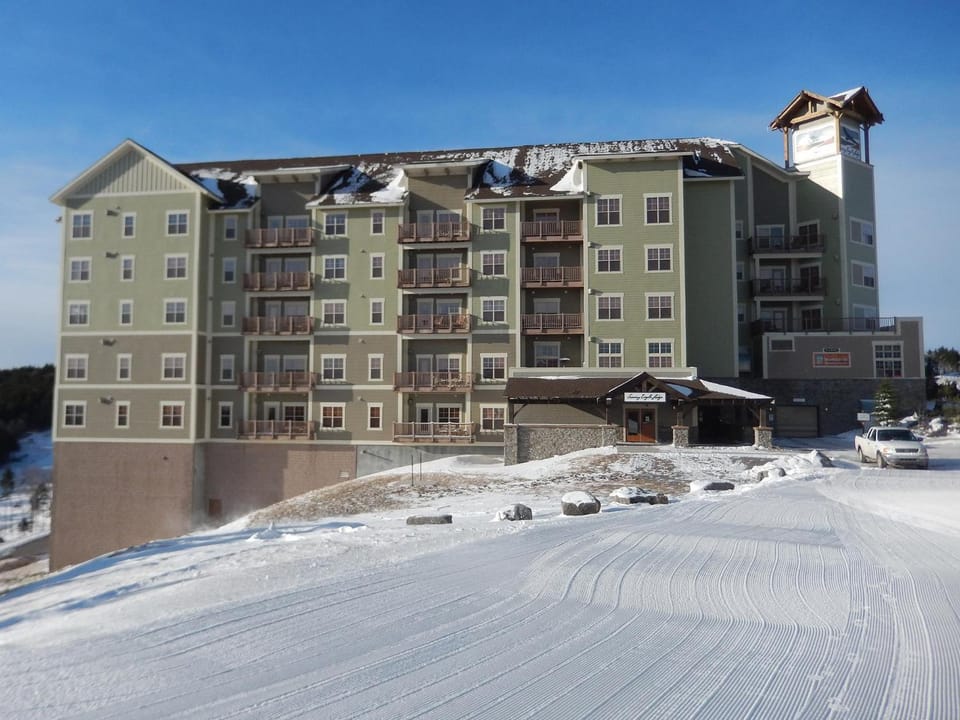 Property building, Day, Winter