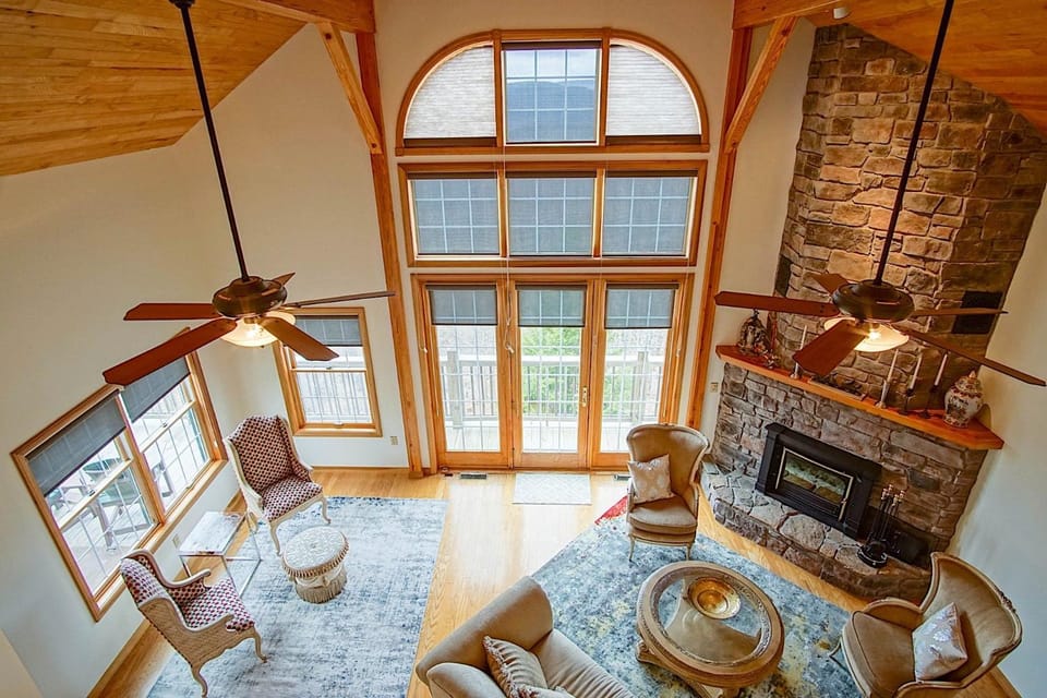 TV and multimedia, Living room, Seating area