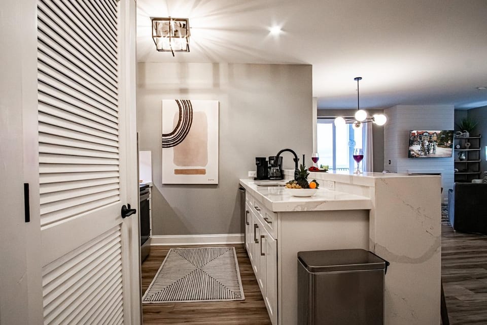 Coffee/tea facilities, Kitchen or kitchenette, oven, toaster, kitchen