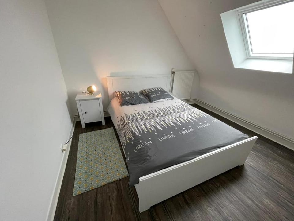 Maison rénovée avec charme, proche des plages House in Santec