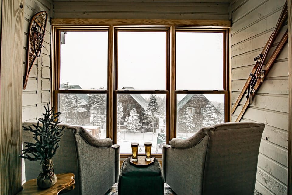 Winter, Living room, Seating area
