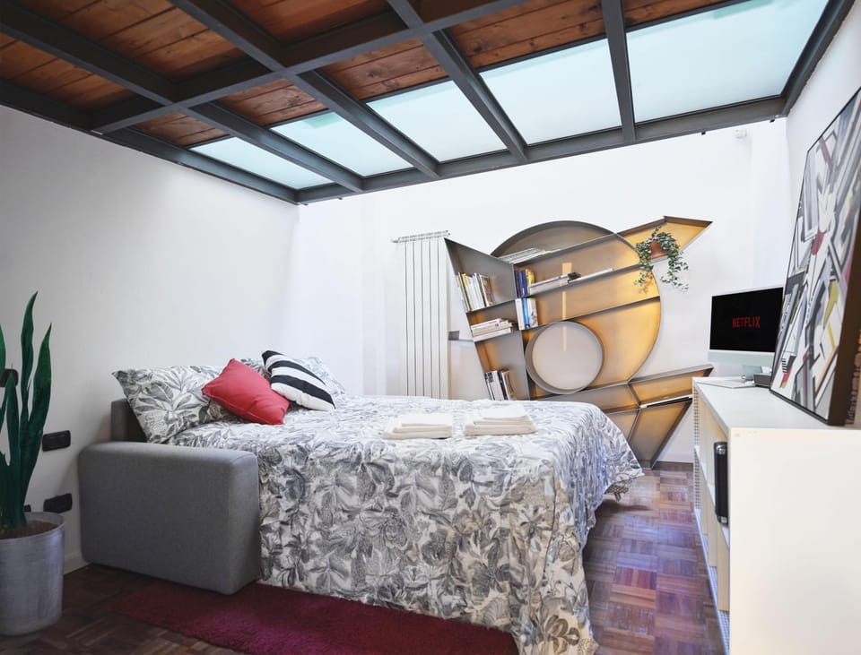 Living room, Bedroom