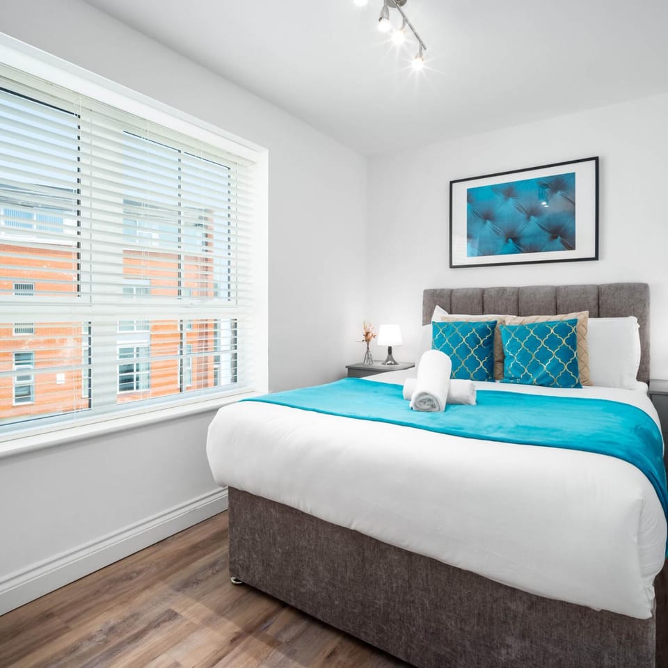 Property building, Bed, Photo of the whole room, Bedroom