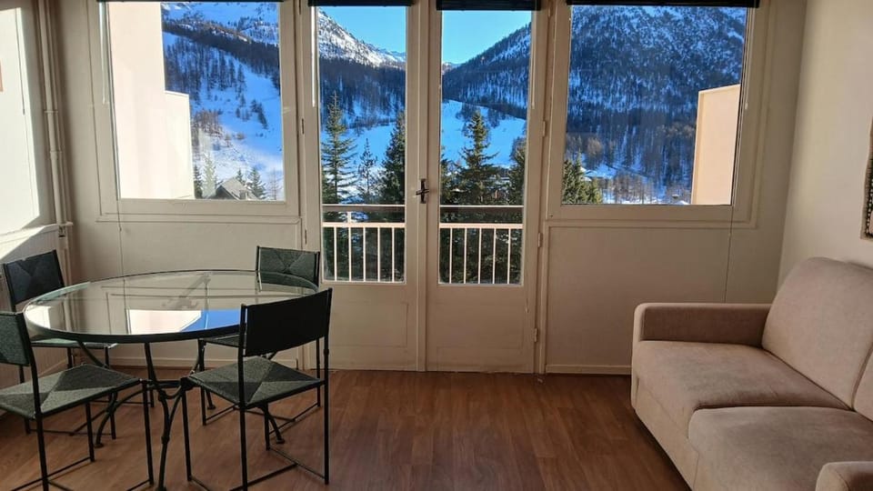 Studio 4 personnes, superbe vue sur les pistes Apartment in Montgenèvre
