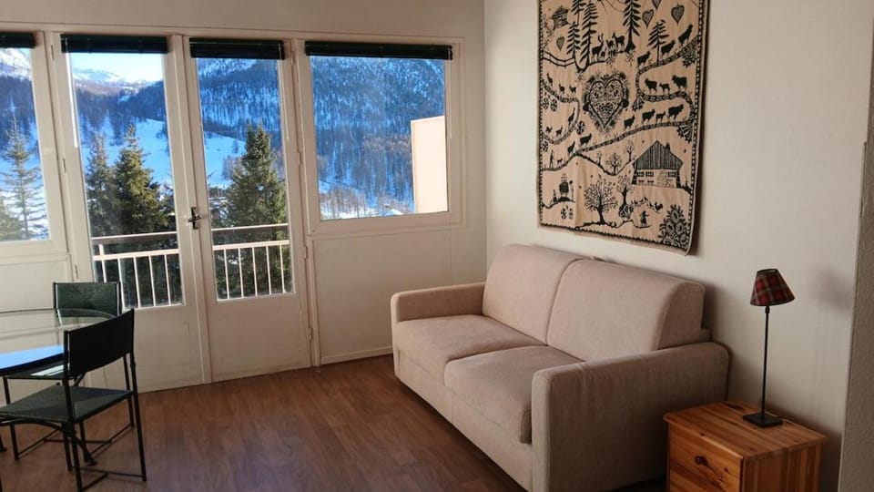 Studio 4 personnes, superbe vue sur les pistes Apartment in Montgenèvre