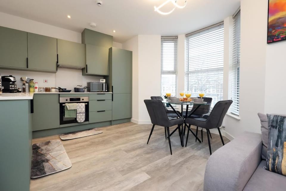 Newly Built Modern & Central 2-Bedroom & 2-Bathroom Apartment Apartment in Cardiff