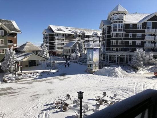 Property building, Day, Winter