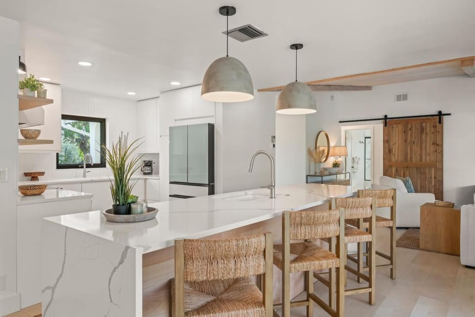Buttonwood Breeze House in Sanibel Island