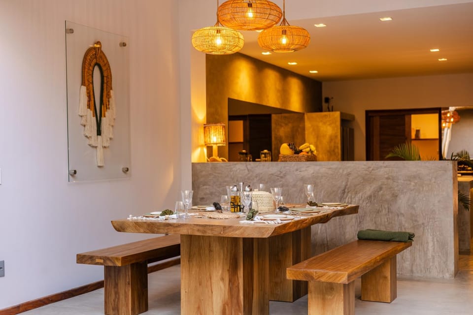 Food and drinks, Dining area