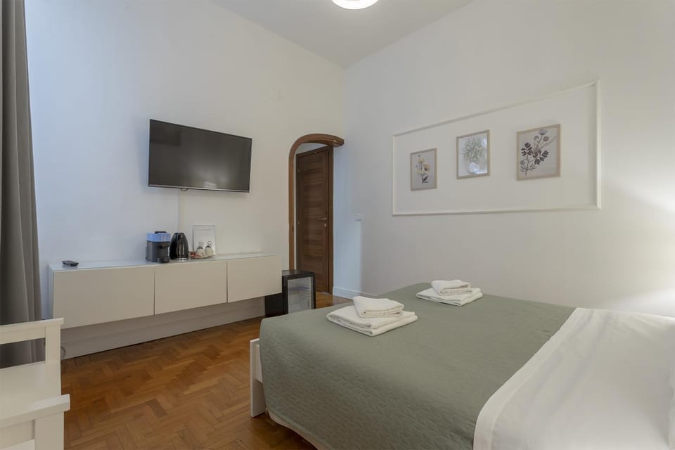 Delux Via Faenza Apartment in Florence