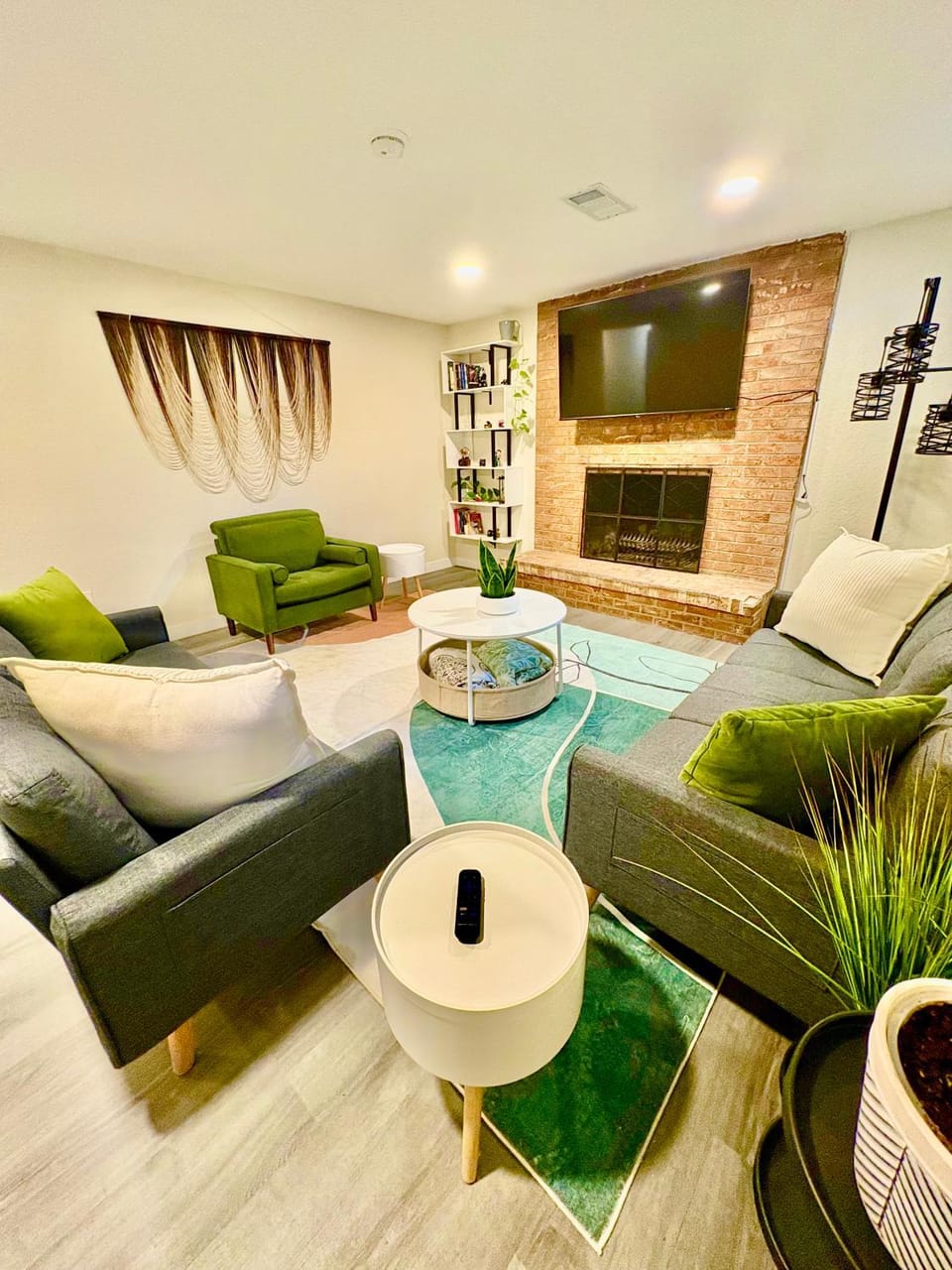 Private Residence Below Basement House in Thornton