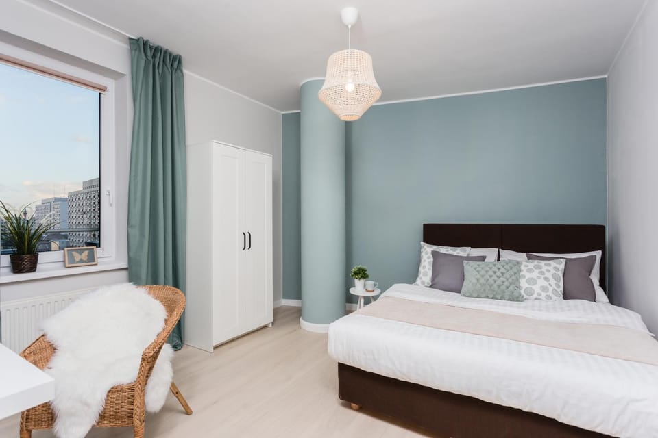 Bed, Living room, Photo of the whole room, Seating area, Bedroom, wardrobe
