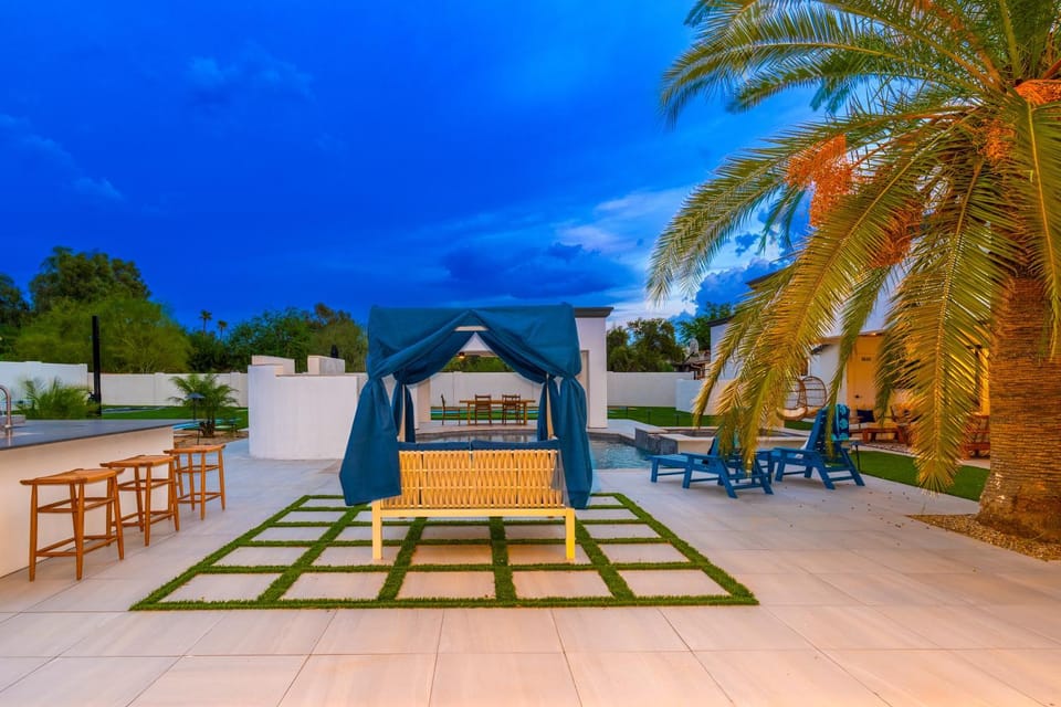 3MillionResort BellTowerWatersldePicklebllGolf House in Scottsdale