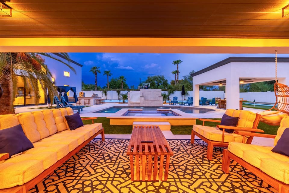 3MillionResort BellTowerWatersldePicklebllGolf House in Scottsdale