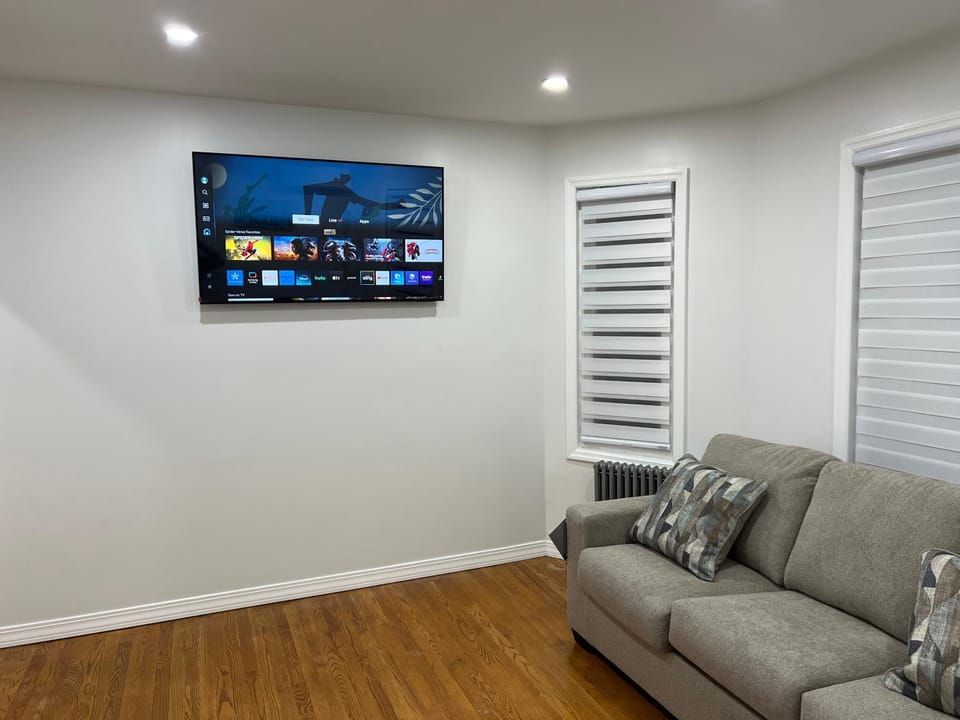 Cozy 2-Person Apartment Near JFK Airport & Shopping Area Apartment in Woodhaven