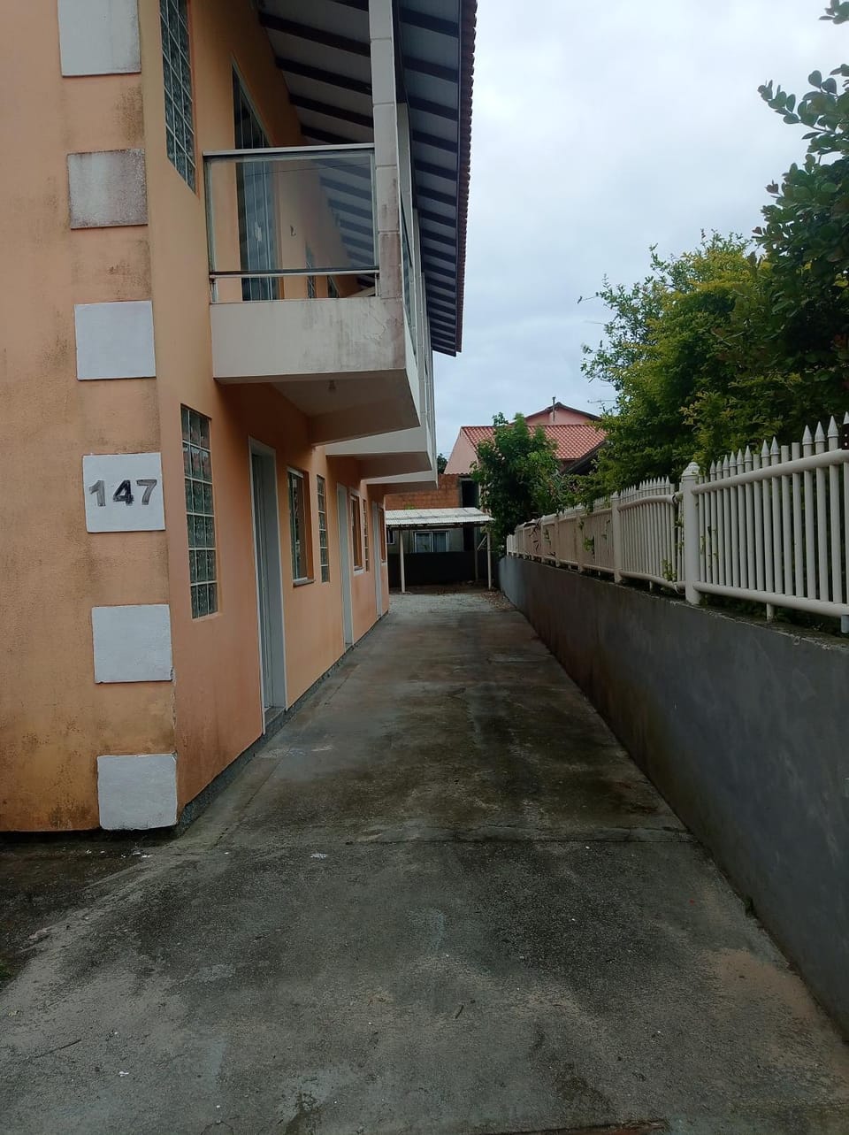 Property building, Day, Street view
