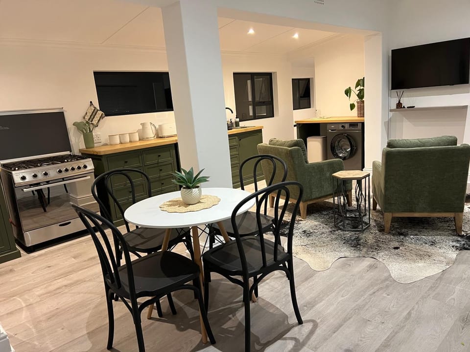 Mellon Manor Wilderness Apartment in Western Cape