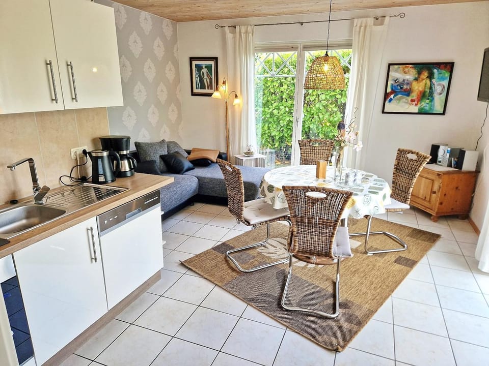 Ferienwohnung im Künstlerhaus - ABC597 Apartment in Wismar