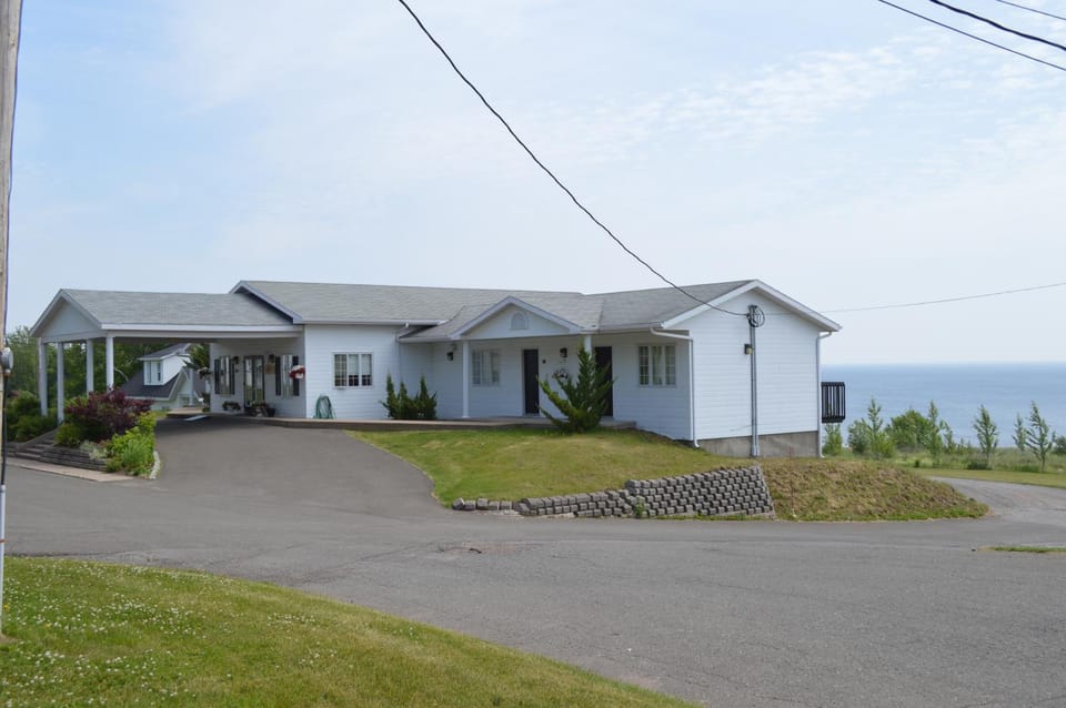 Property building, Day