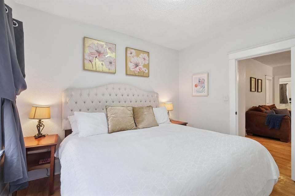 Bed, Bedroom