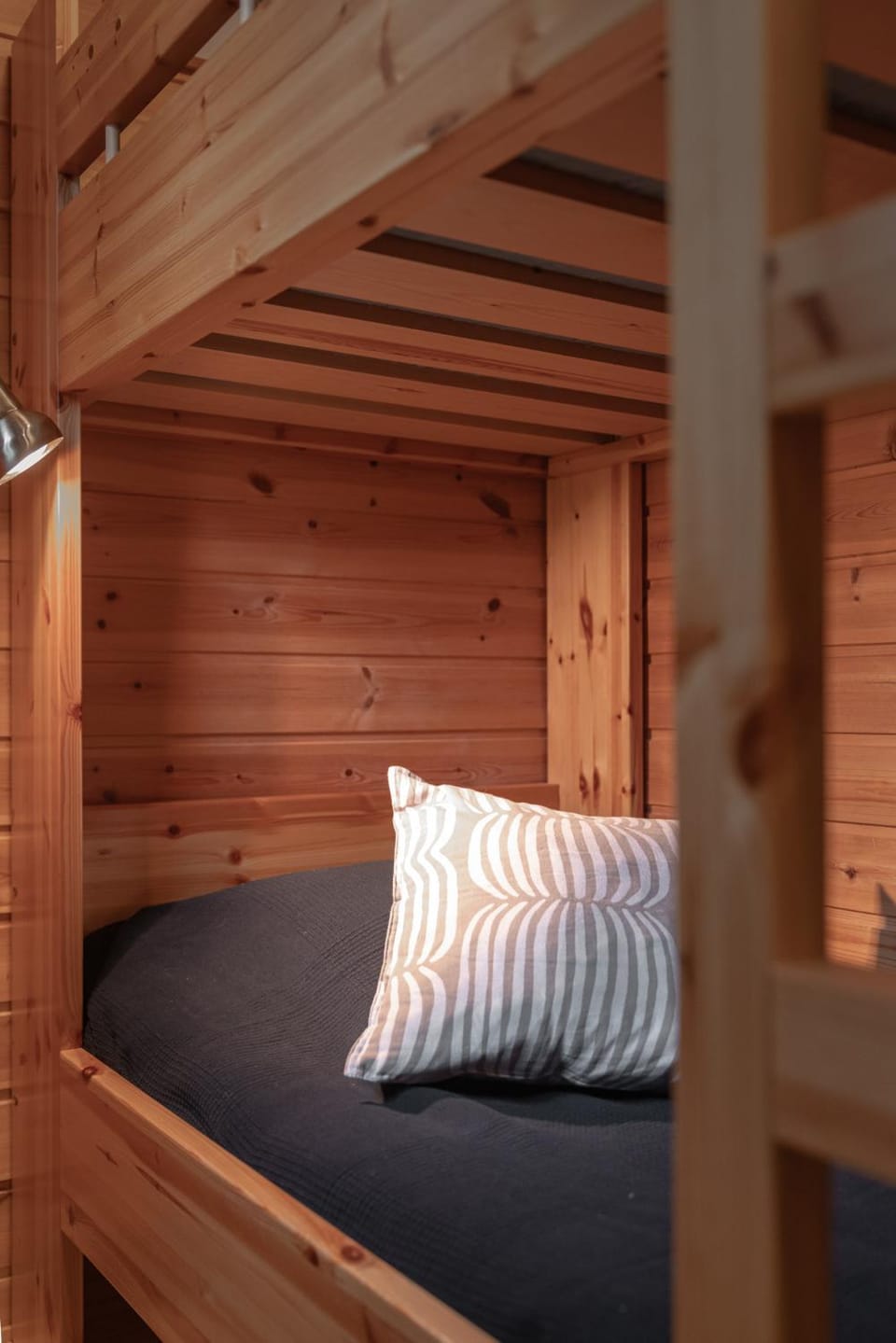 Bed, Bedroom, bunk bed