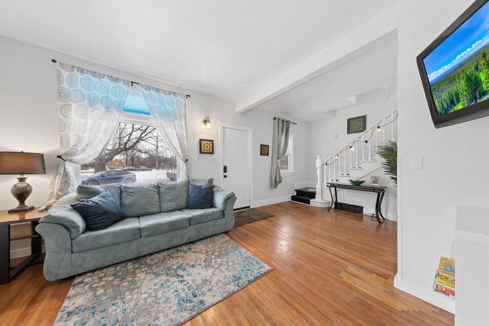 TV and multimedia, Living room