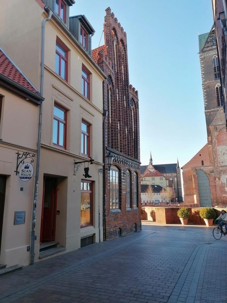 Am Wismarer Markt mit Balkon - ABC329 Apartment in Wismar
