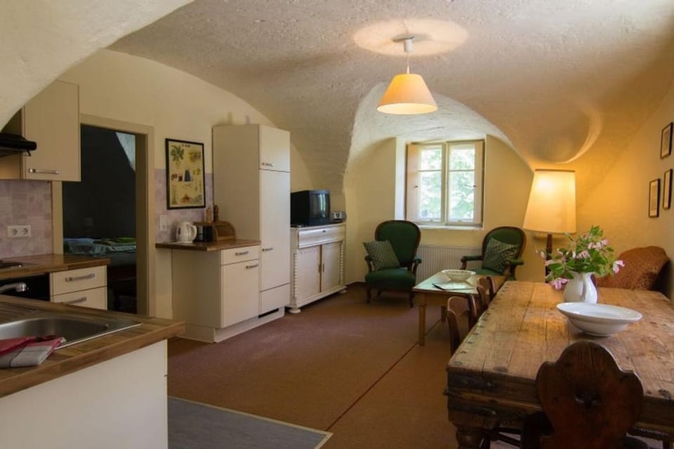 Gut Ottmanach "Josefhof" House in Carinthia, Austria