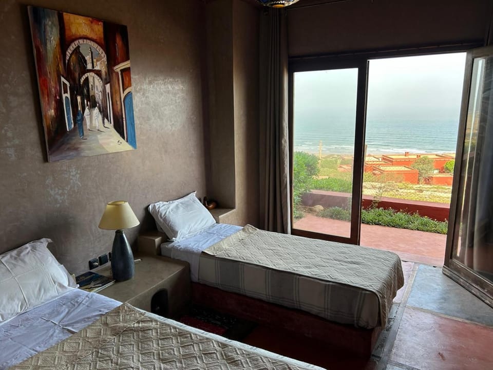 Bed, Natural landscape, View (from property/room), Balcony/Terrace, Photo of the whole room, Bedroom, Sea view